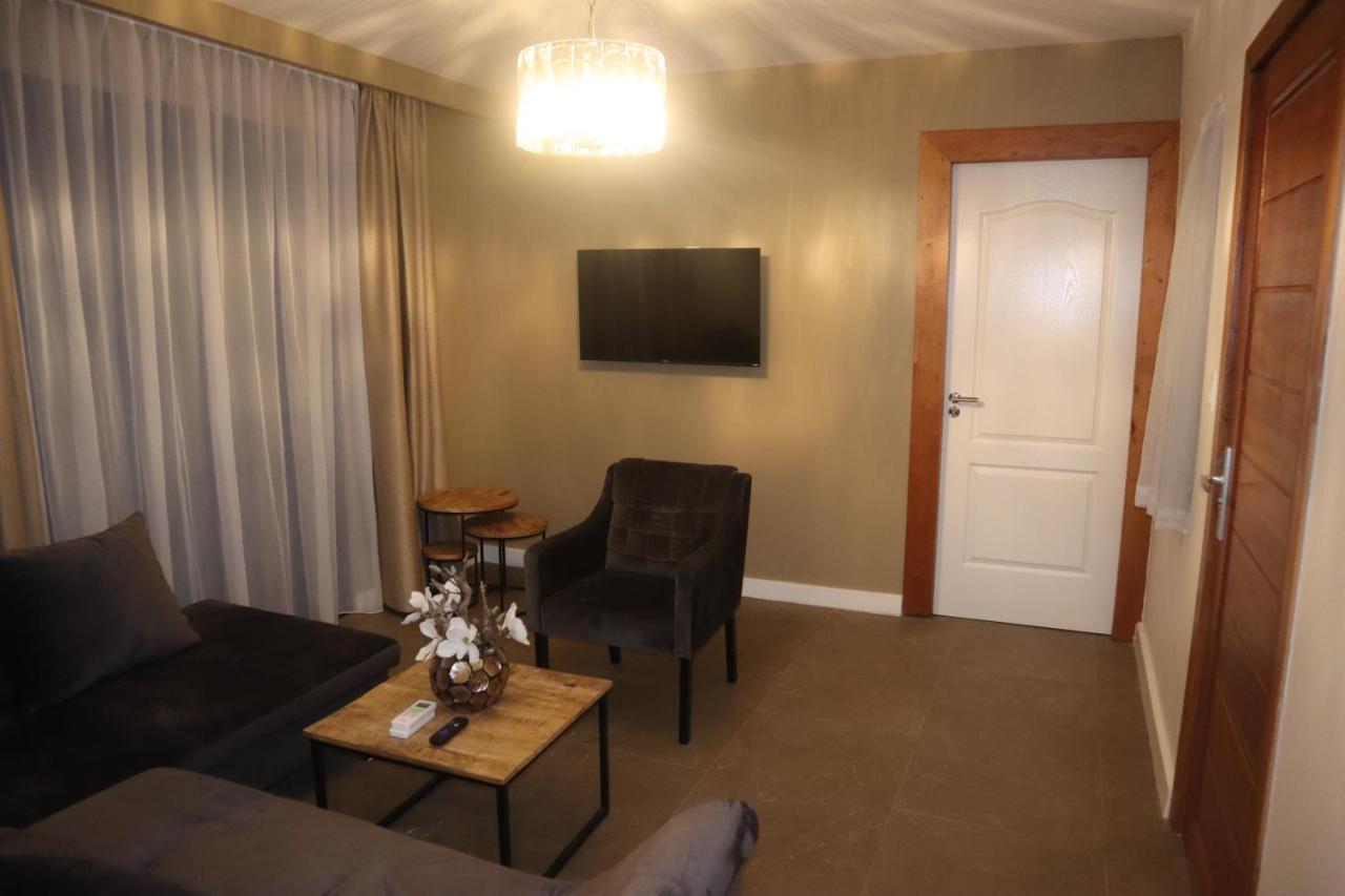 Empire Apartments Su 2 Marthastraat Paramaribo Bagian luar foto